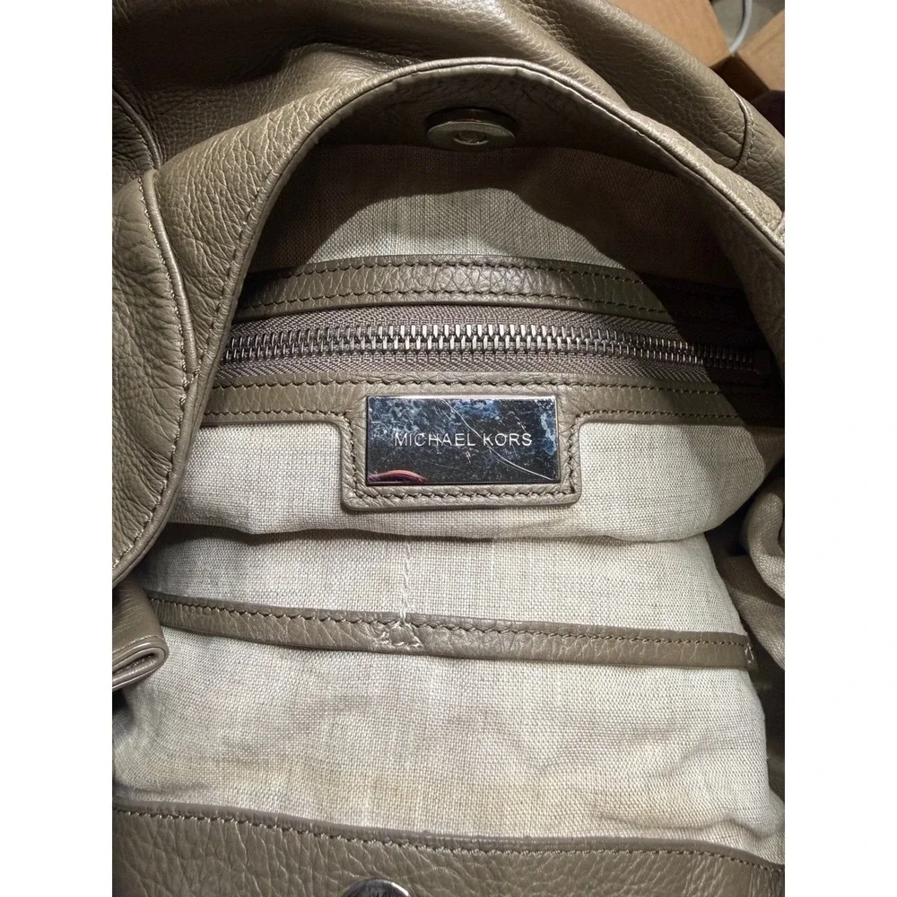Michael Kors Tonne‎ Shoulder Bag Hobo Taupe Leather Designer Purse Handbag